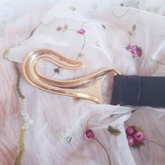 Chico's Adjustable Genuine Leather Black Belt M/L - Picture 6 of 8